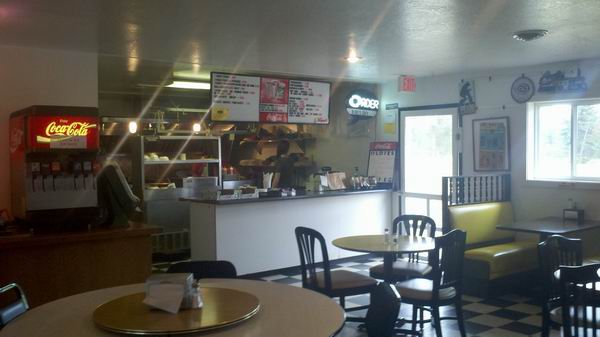 Galaxy Drive-In Theatre - Concession Stand Summer 2013 (newer photo)